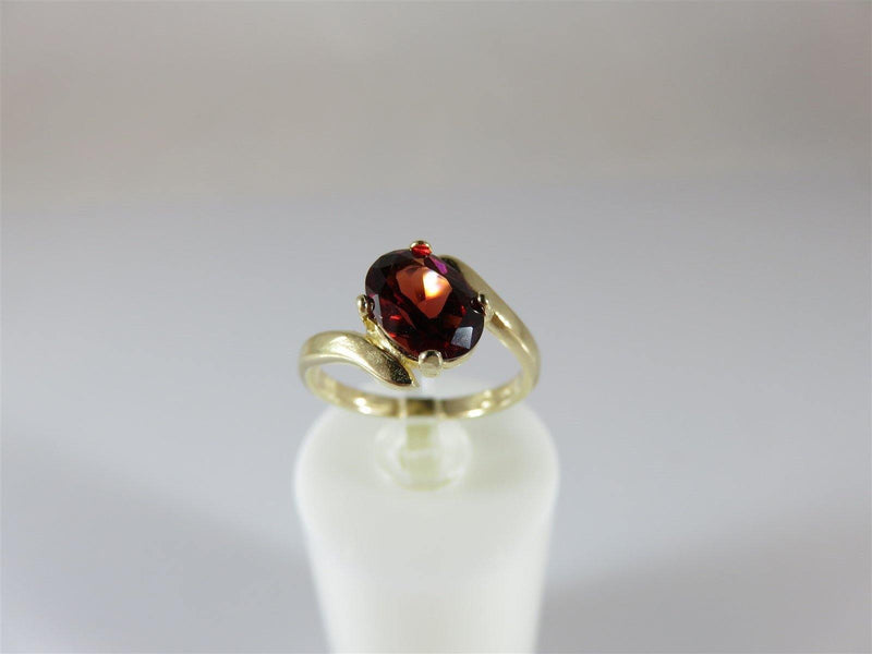 14K Yellow Gold 1 Carat Oval Cut Garnet Solitaire Ring Size 4.5 & 2.4 Grams - Just Stuff I Sell