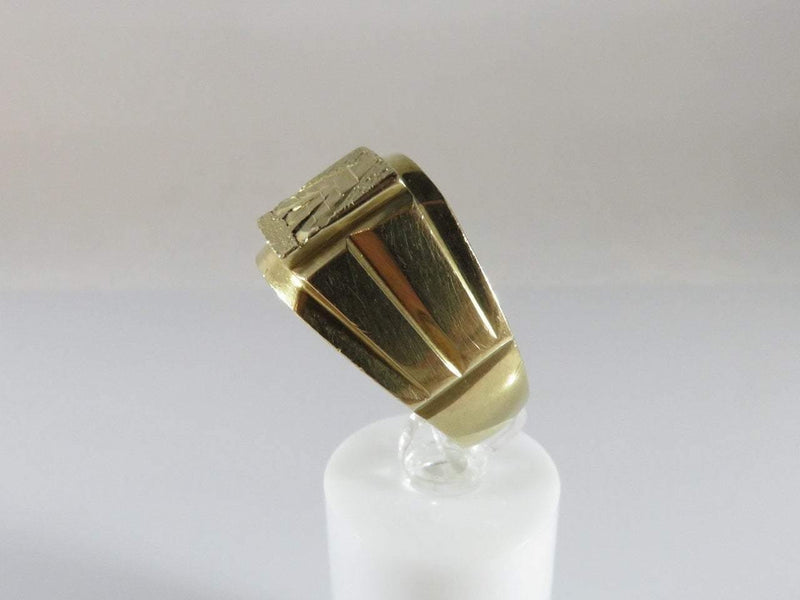 Men's Size 11 Aztec Pyramid Gold Tone Costume Ring Heavy 17.2 Grams - Just Stuff I Sell