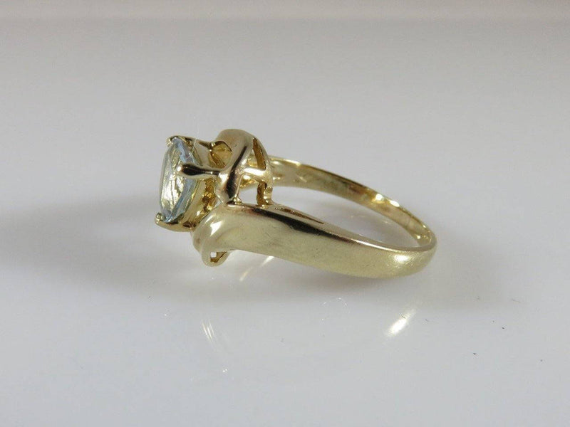 14K Yellow Gold Sky Blue Aquamarine Trillion Cut 3.7 Grams Size 7 Solitaire Ring - Just Stuff I Sell