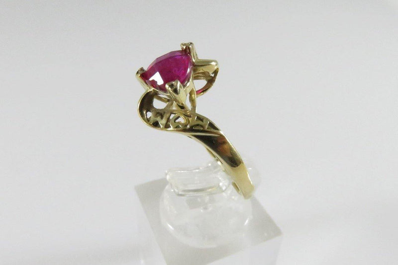 Lovely 10K Gold Ring w/Heart Shaped Ruby and MOM Filigree Design Size 7.5 - Just Stuff I Sell