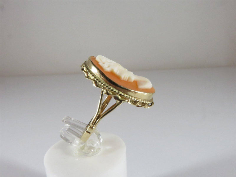 Beautiful Bold 14K Yellow Gold Cameo Ring Twist Wire and Rope Accented Size 7.75 - Just Stuff I Sell