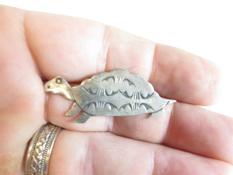 Vintage Stamped Sterling Silver Navajo Style Figural Turtle Pin Unsigned - Just Stuff I Sell