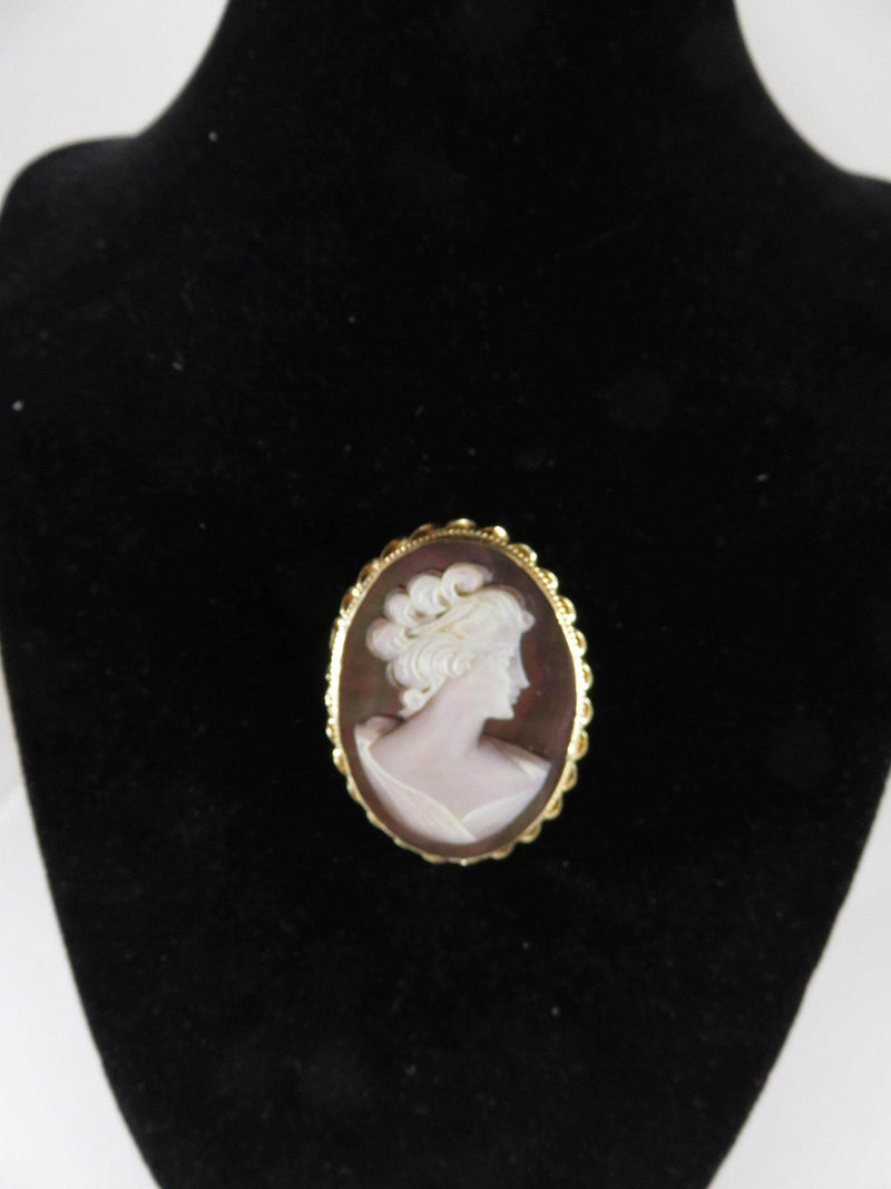 14K Gold Carved Mother of Pearl Cameo Brooch Pendant 1 3/4 x 1 3/8 10.2 grams - Just Stuff I Sell