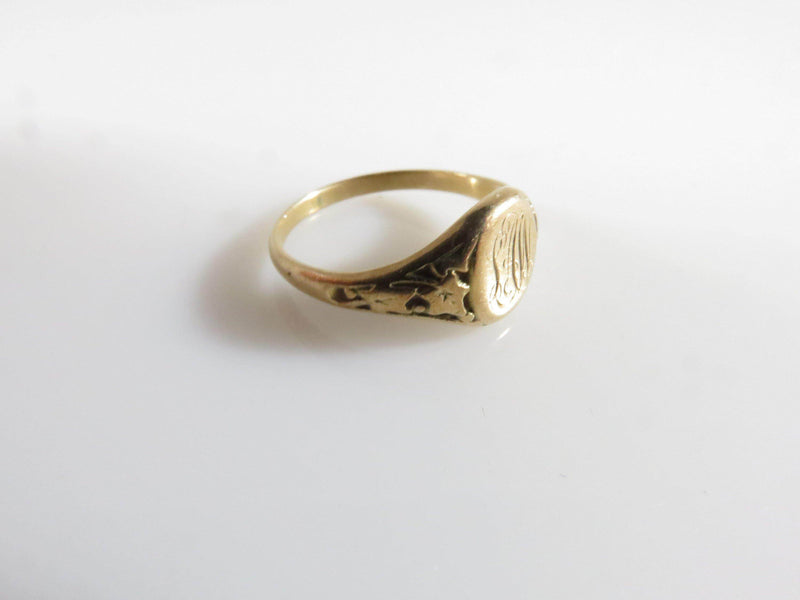 Antique Edwardian Signet Ring, Leaf Themed Band, 10K Gold Size 4 Womens Childs - Just Stuff I Sell